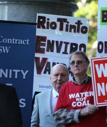 Alan Jones joins protesters against the Rio Tinto mine. Photo: Ben Rushton