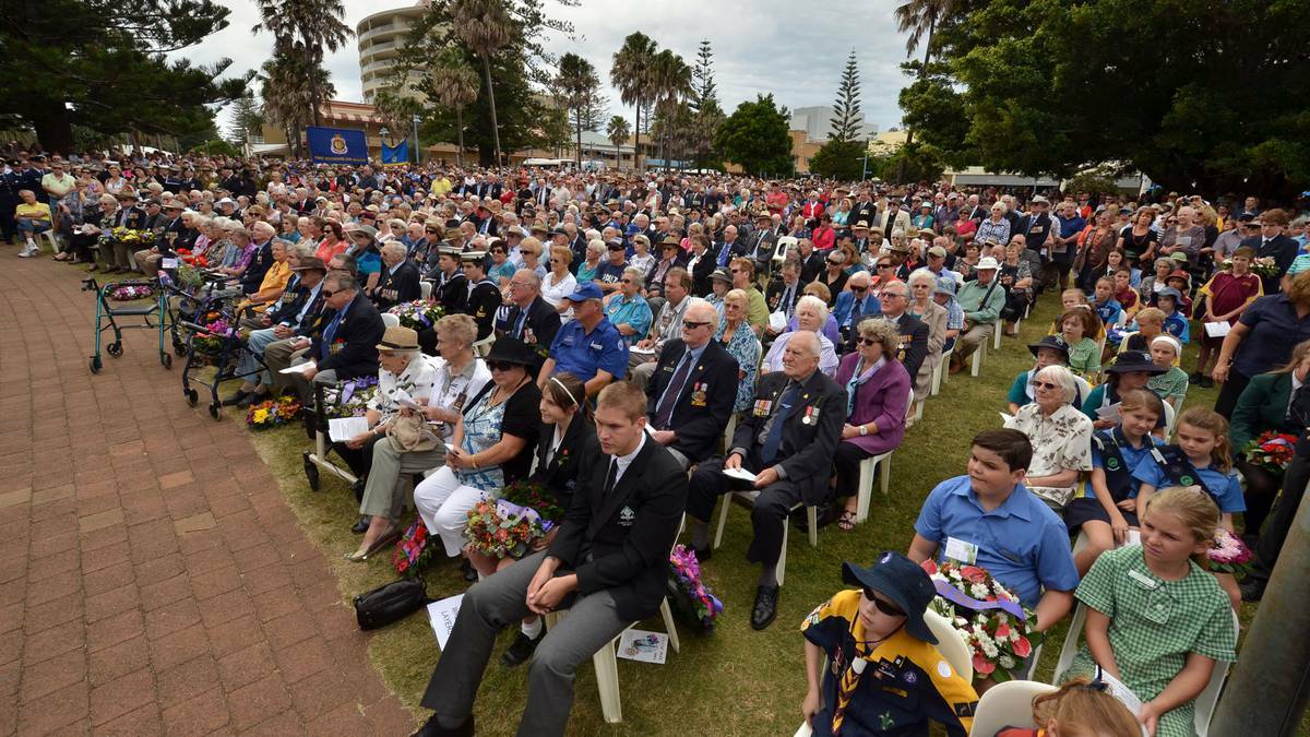 PORT MACQUARIE: Paying tribute to the fallen in the Anzac Day commemorations. Photo: Nigel McNeil, The Port Macquarie News. 