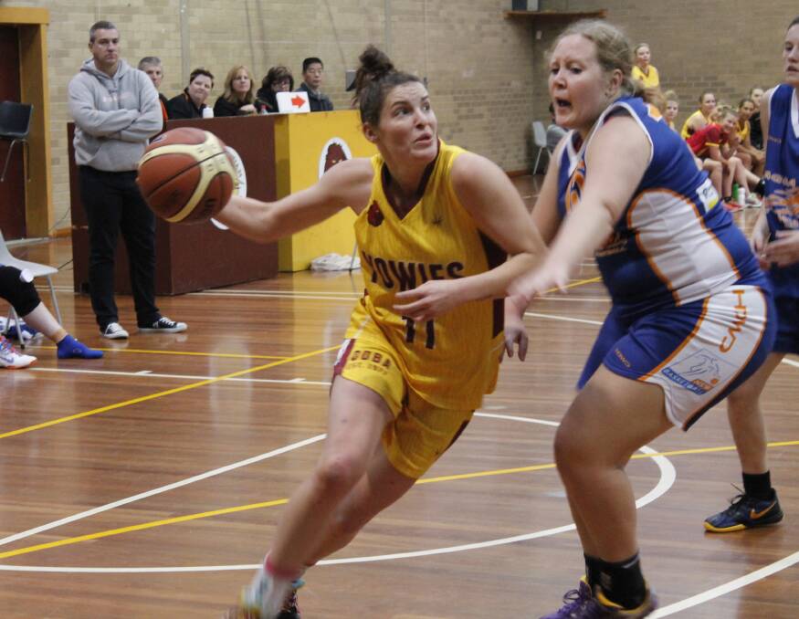 Kristen Langhorn had a huge game in the Yowies win, notching up a mammoth 31-points against the Blaze. Photo: Steph Konatar.