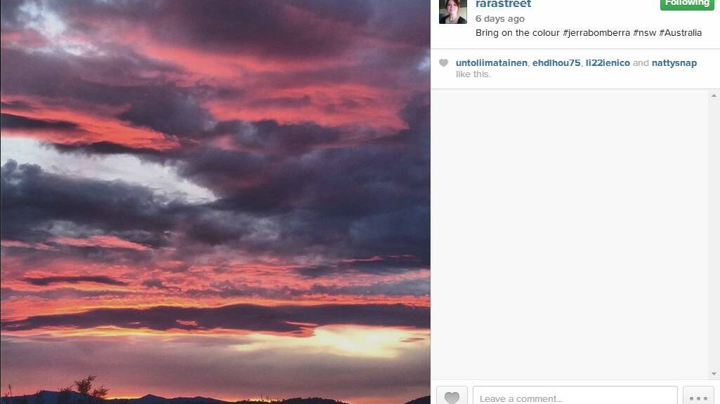 Beautiful photo of a Jerrabomberra sunset. Photo: Instagram / @rarastreet.