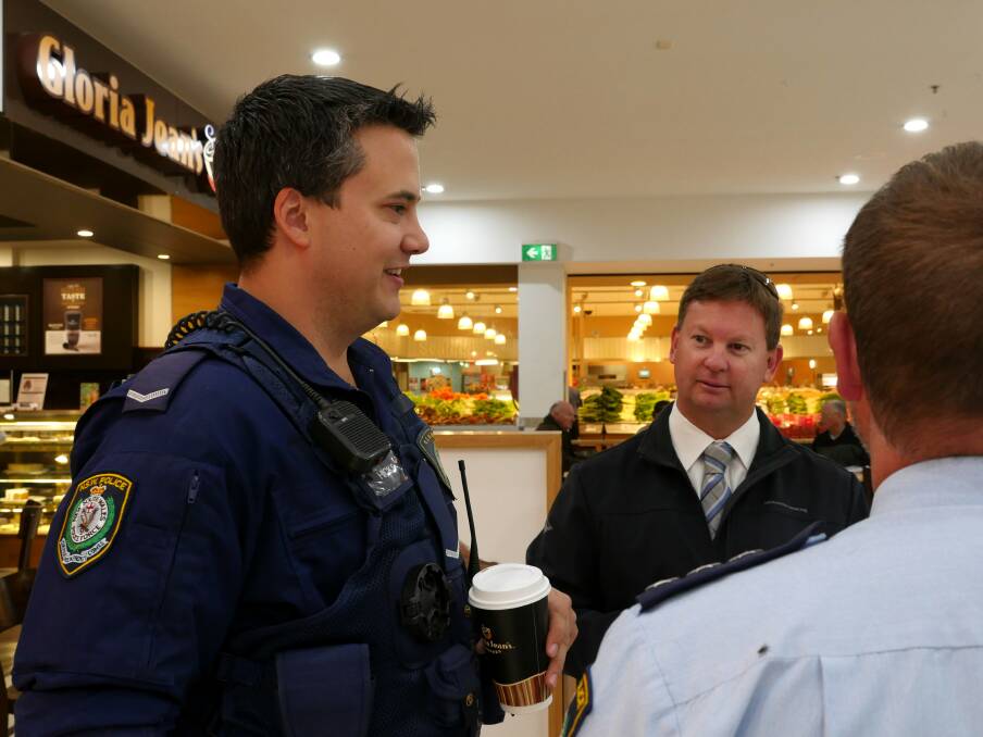 Monaro LAC police officers catch up with locals over a cuppa. Photo: Amanda Copp. 