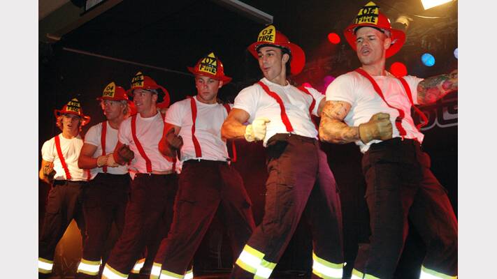 The Sydney Hotshots will bring their spicy stage show to the Queanbeyan Bowling Club next week.
