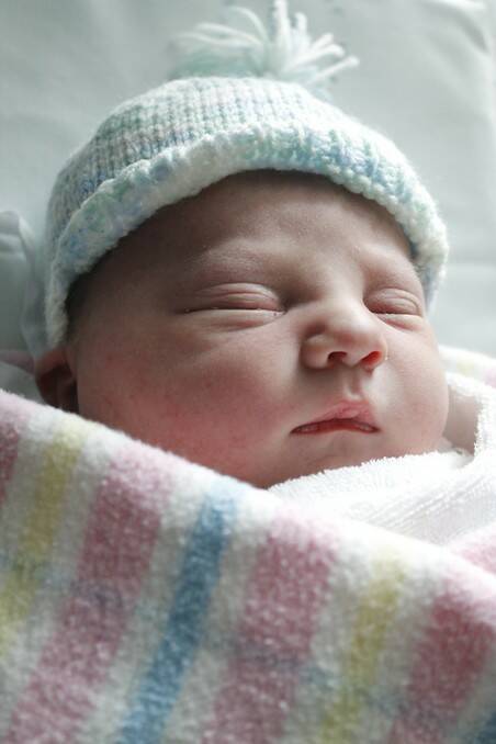 Liam Ashton McNeil born on August 9.