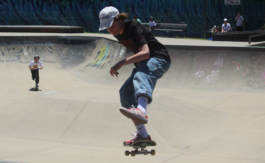 Ollie: Skaters flocked to the Goulburn skatepark to take part in the ASL qualifier on the weekend, and attempted to qualify for the national finals. Photo: Zac Lowe.