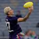 Dockers' coach Justin Longmuir believes Rory Lobb can play through the pain of a shoulder injury. (Richard Wainwright/AAP PHOTOS)