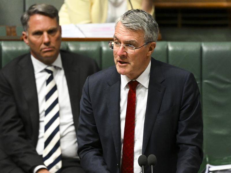 Attorney-General Mark Dreyfus wants cross-party support for a national anti-corruption commission. (Lukas Coch/AAP PHOTOS)